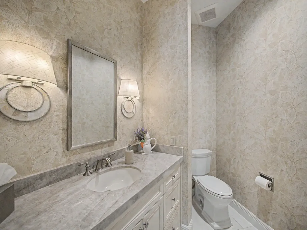 127 Vintageisle Lane Palm Beach Gardens FL 33418