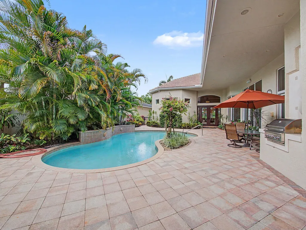 127 Vintageisle Lane Palm Beach Gardens FL 33418