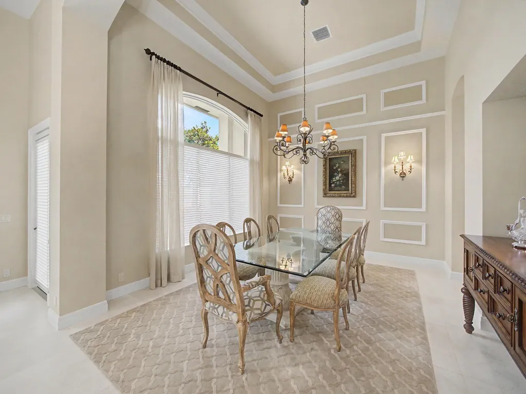 127 Vintageisle Lane Palm Beach Gardens FL 33418
