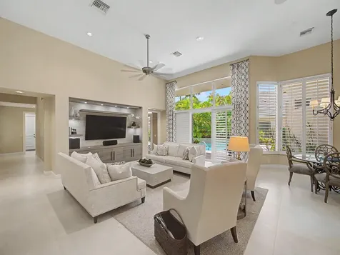 127 Vintageisle Lane Palm Beach Gardens FL 33418