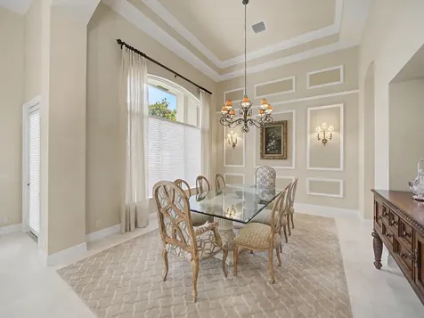 127 Vintageisle Lane Palm Beach Gardens FL 33418