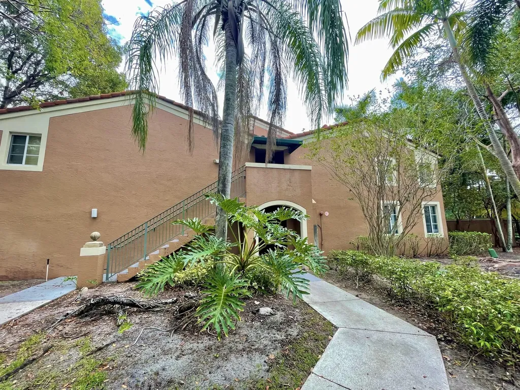 4856 N State Road 7 Coconut Creek FL 33073