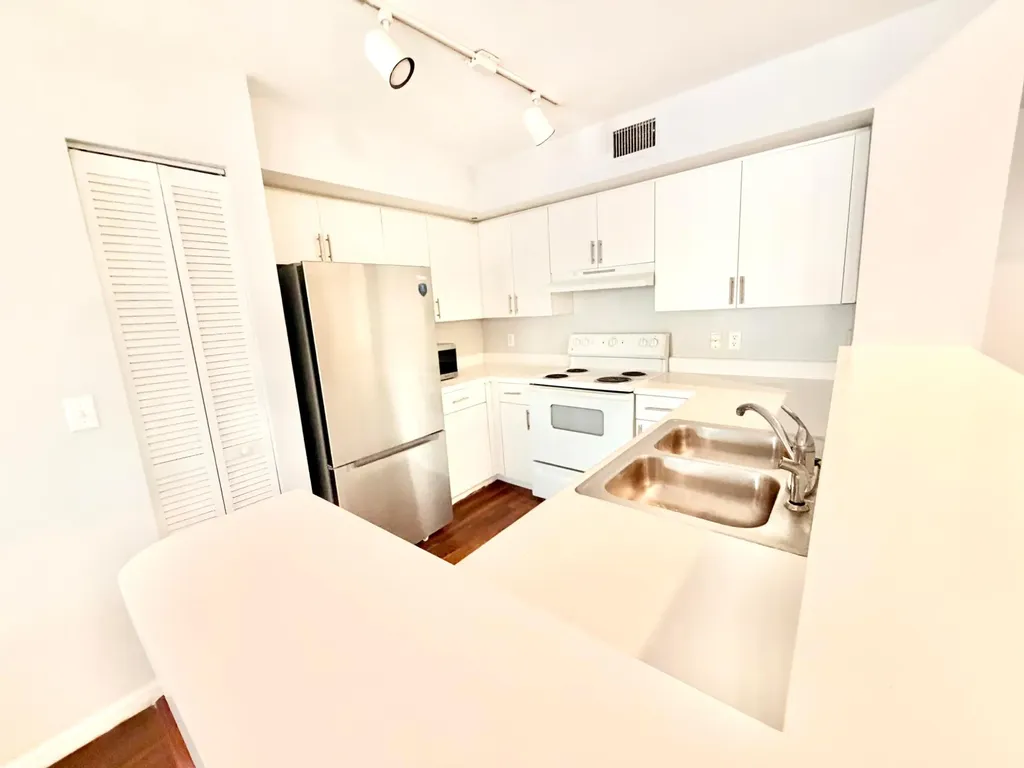 4856 N State Road 7 Coconut Creek FL 33073