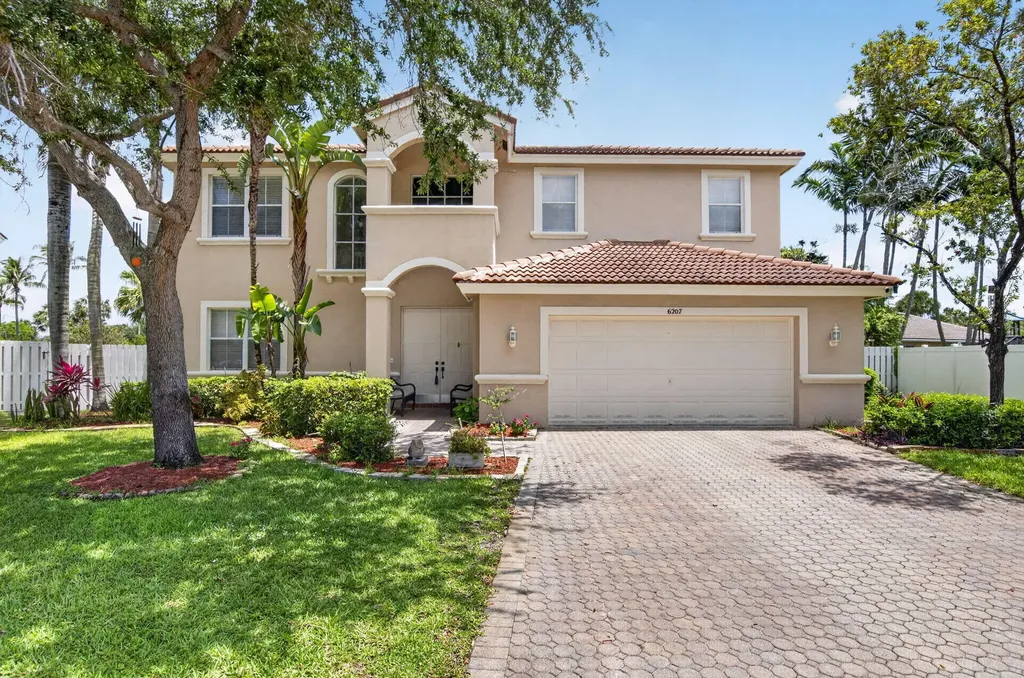 6207 Shadow Tree Lane Lake Worth FL 33463