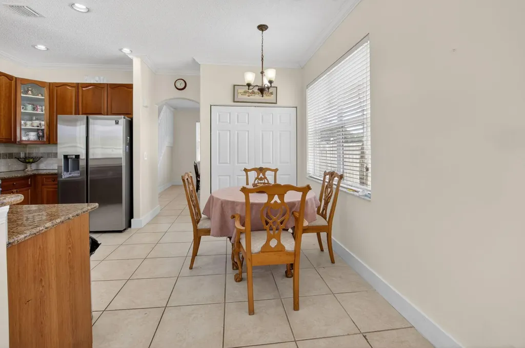 6207 Shadow Tree Lane Lake Worth FL 33463