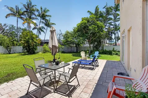 6207 Shadow Tree Lane Lake Worth FL 33463