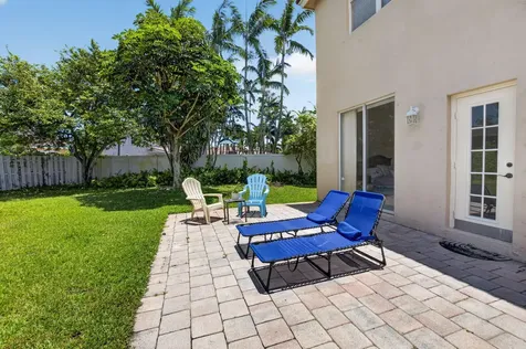 6207 Shadow Tree Lane Lake Worth FL 33463