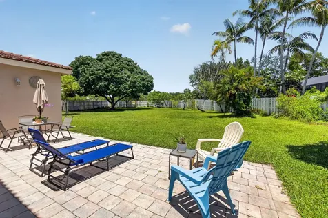 6207 Shadow Tree Lane Lake Worth FL 33463