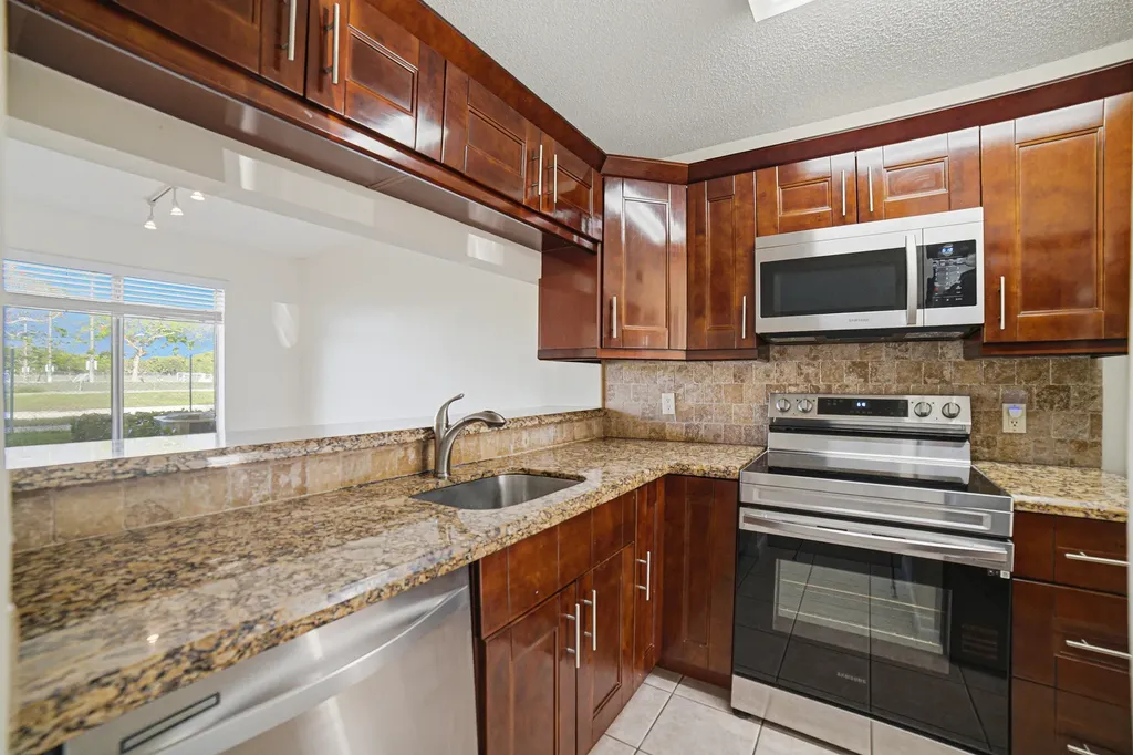 1041 Coral Club Drive Coral Springs FL 33071