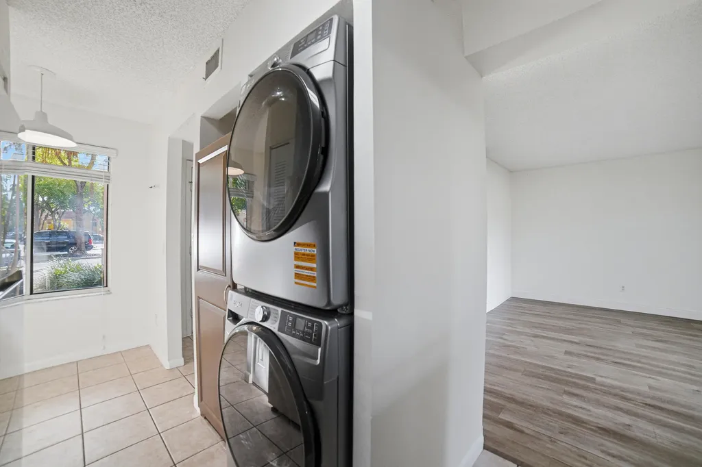 1041 Coral Club Drive Coral Springs FL 33071
