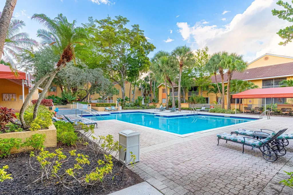 1041 Coral Club Drive Coral Springs FL 33071