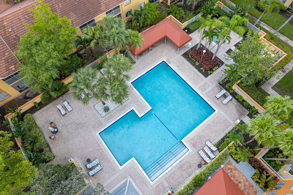 1041 Coral Club Drive Coral Springs FL 33071