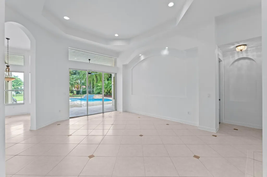 10251 N Lake Vista Circle Davie FL 33328