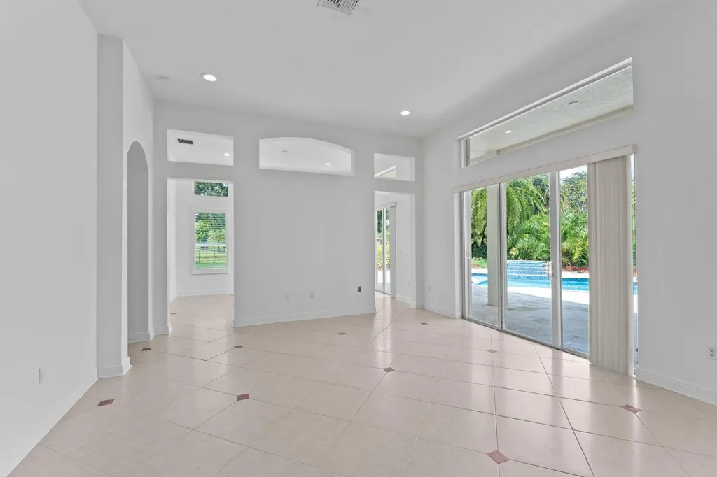 10251 N Lake Vista Circle Davie FL 33328