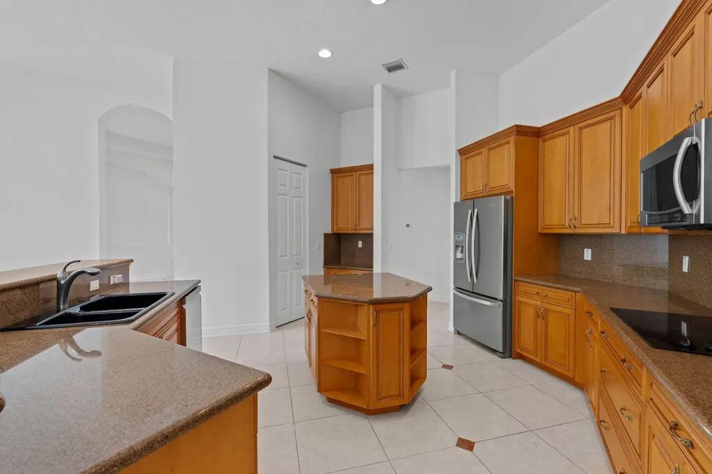 10251 N Lake Vista Circle Davie FL 33328