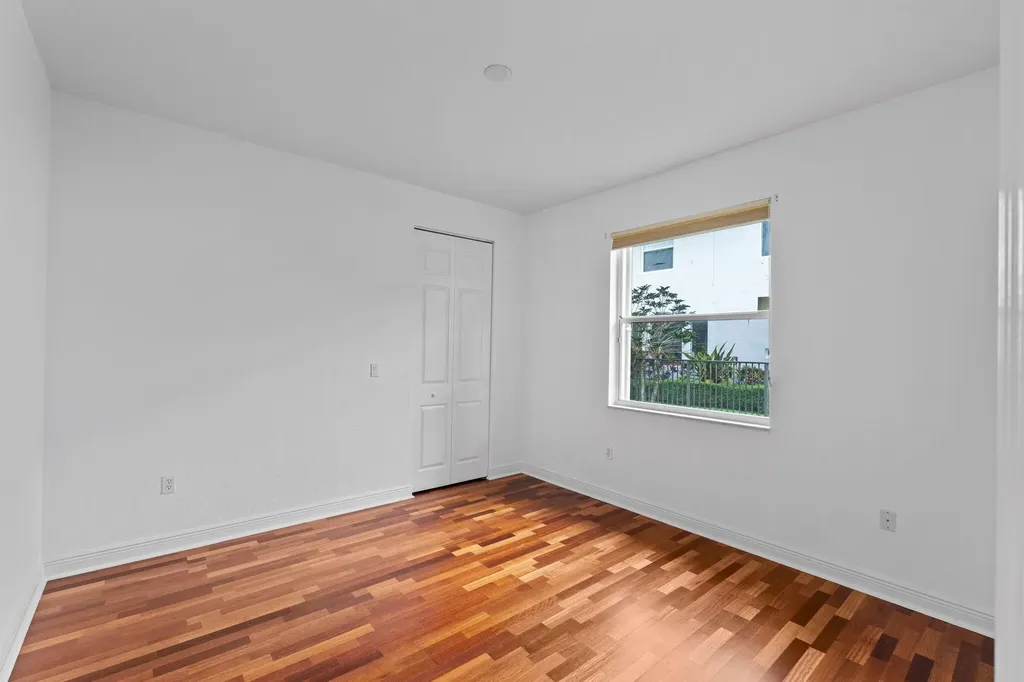 10251 N Lake Vista Circle Davie FL 33328