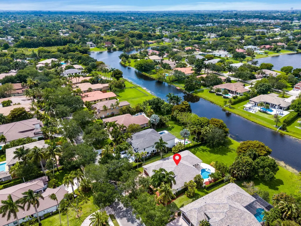 10251 N Lake Vista Circle Davie FL 33328