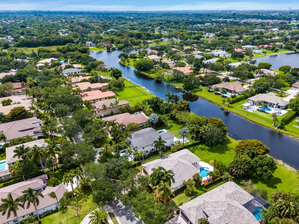10251 N Lake Vista Circle Davie FL 33328