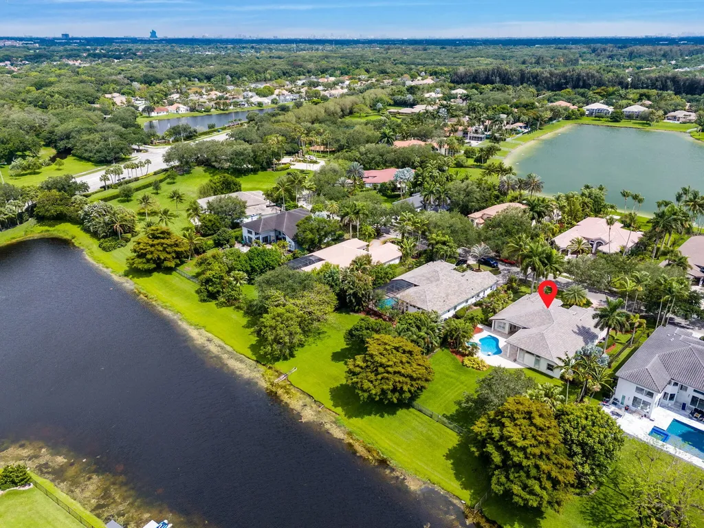 10251 N Lake Vista Circle Davie FL 33328