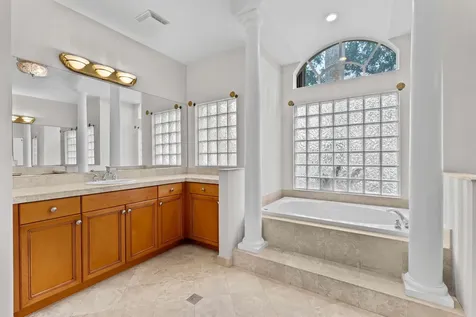 10251 N Lake Vista Circle Davie FL 33328