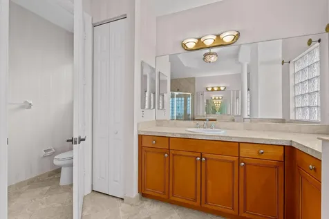 10251 N Lake Vista Circle Davie FL 33328