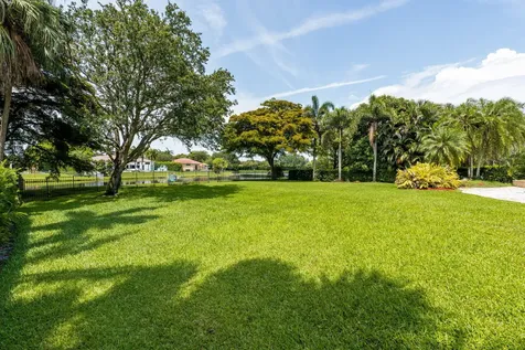 10251 N Lake Vista Circle Davie FL 33328