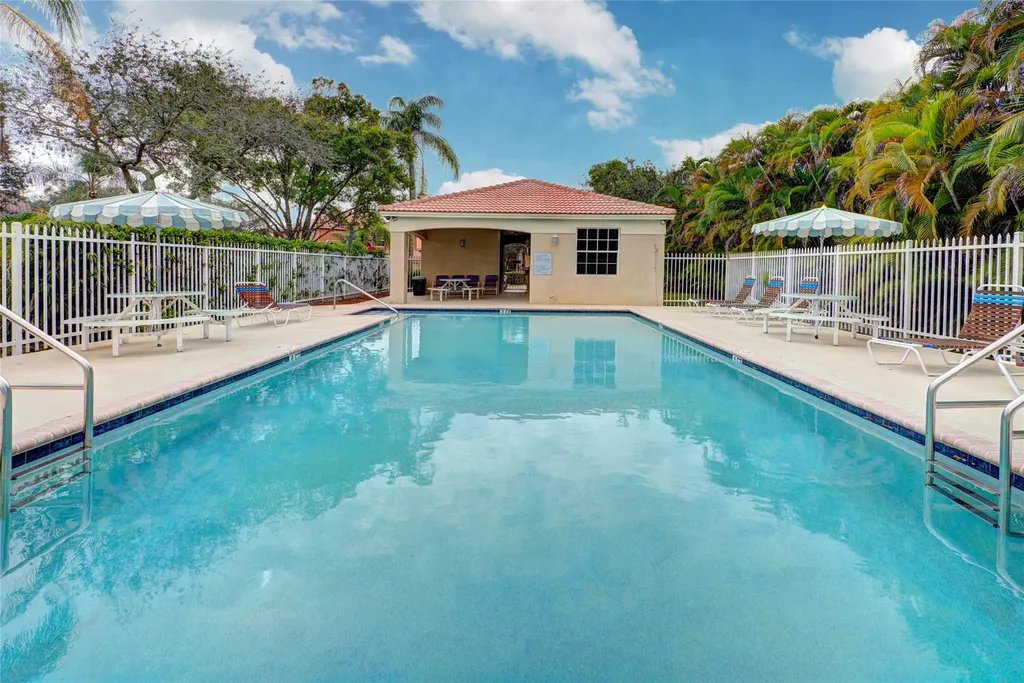 11526 NW 5th Street Coral Springs FL 33071