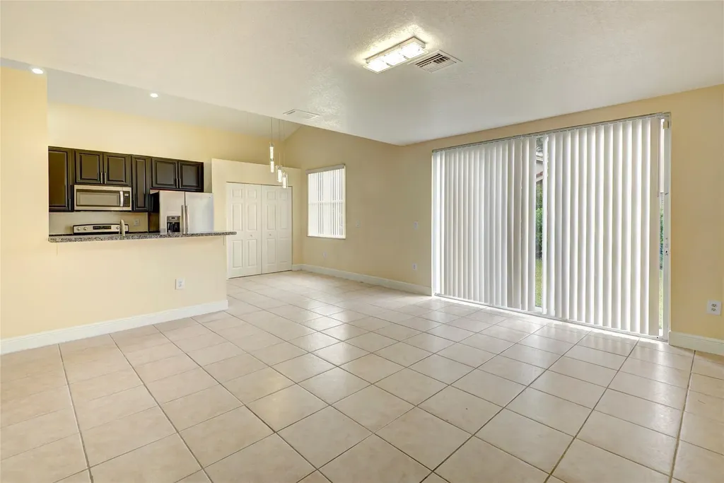 11526 NW 5th Street Coral Springs FL 33071