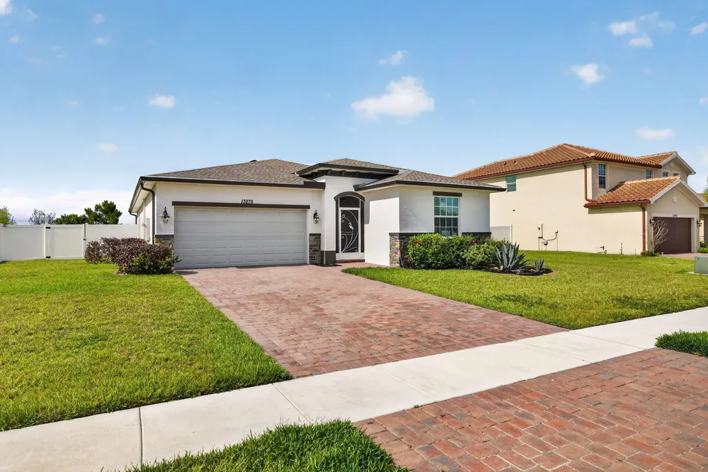 13275 NW Copper Creek Drive Port St Lucie FL 34987