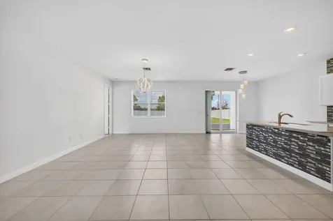 13275 NW Copper Creek Drive Port St Lucie FL 34987