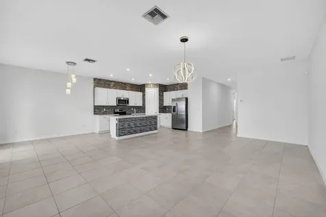 13275 NW Copper Creek Drive Port St Lucie FL 34987