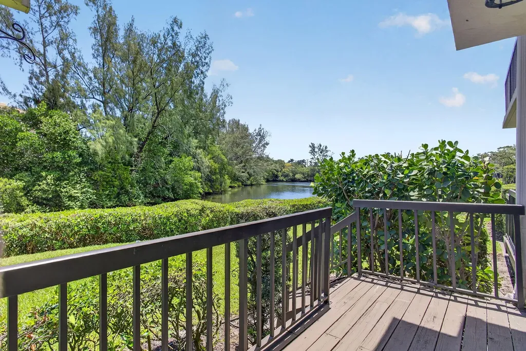 2104 Fairway Drive S Jupiter FL 33477