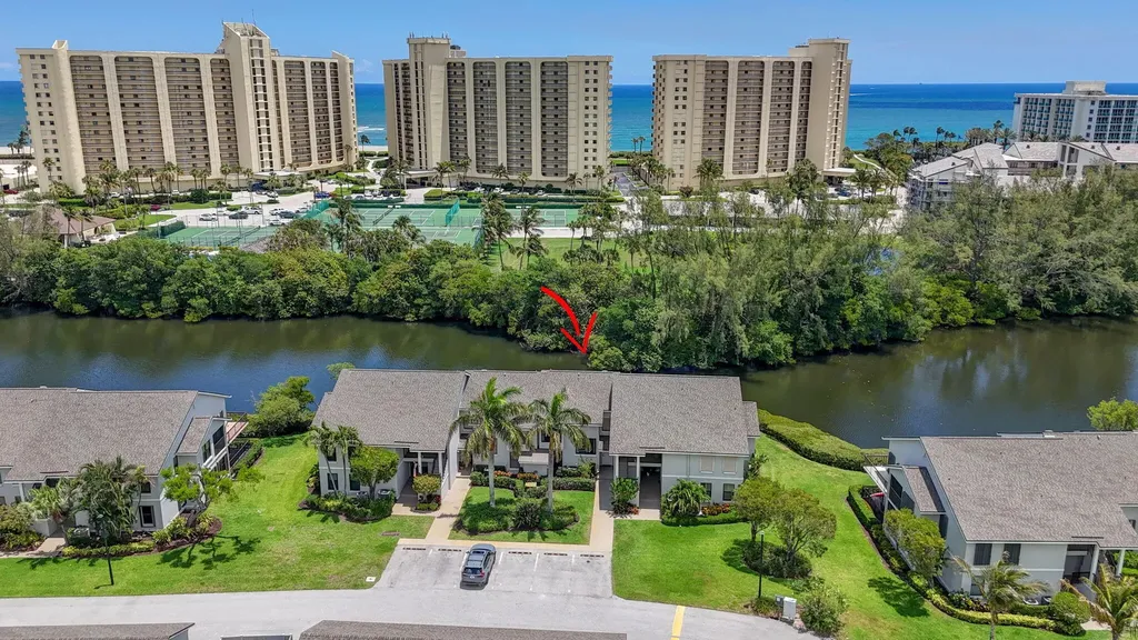 2104 Fairway Drive S Jupiter FL 33477