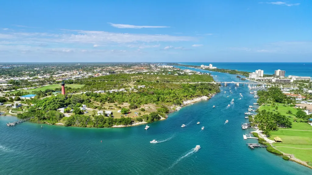 2104 Fairway Drive S Jupiter FL 33477