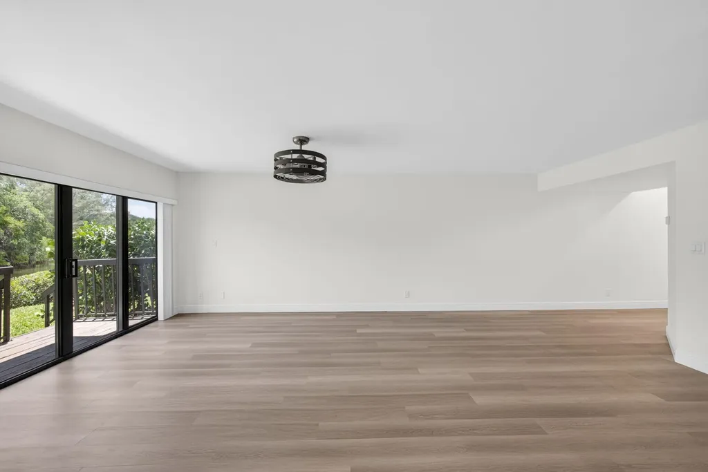 2104 Fairway Drive S Jupiter FL 33477