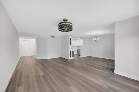 2104 Fairway Drive S Jupiter FL 33477