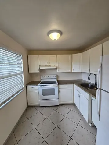 3141 NW 47th Terrace Lauderdale Lakes FL 33319