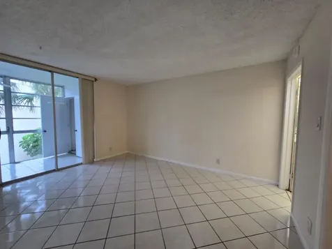3141 NW 47th Terrace Lauderdale Lakes FL 33319