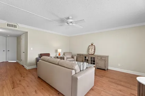 33 Pine Arbor Lane Vero Beach FL 32962