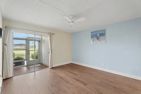 33 Pine Arbor Lane Vero Beach FL 32962