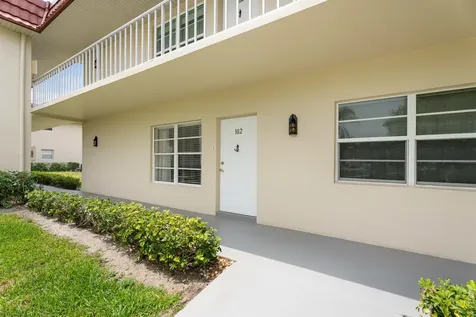33 Pine Arbor Lane Vero Beach FL 32962