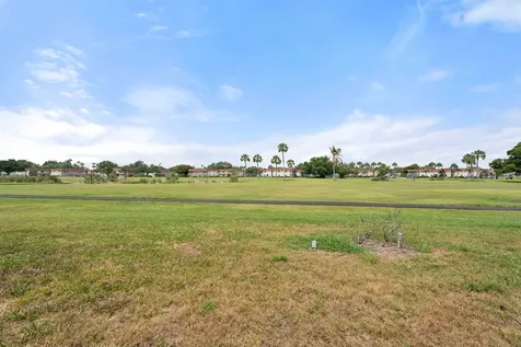 33 Pine Arbor Lane Vero Beach FL 32962