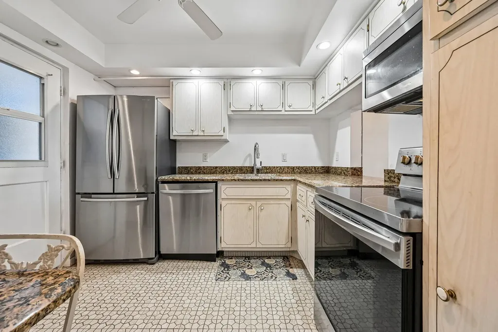 5500 NW 2nd Avenue Boca Raton FL 33487