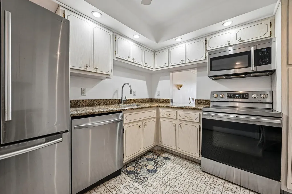 5500 NW 2nd Avenue Boca Raton FL 33487