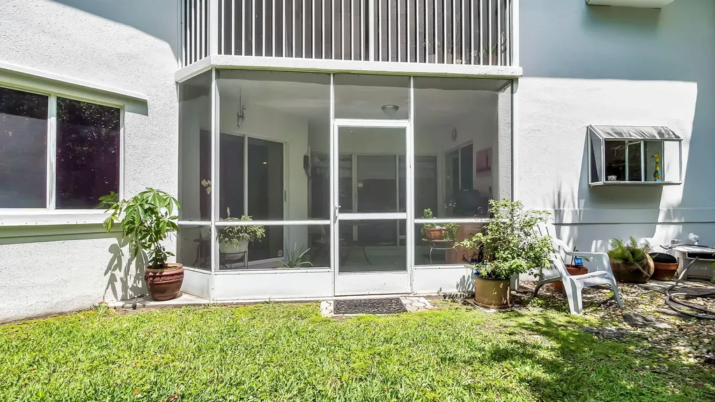 9204 NW 9th Court Plantation FL 33324
