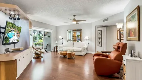 9204 NW 9th Court Plantation FL 33324