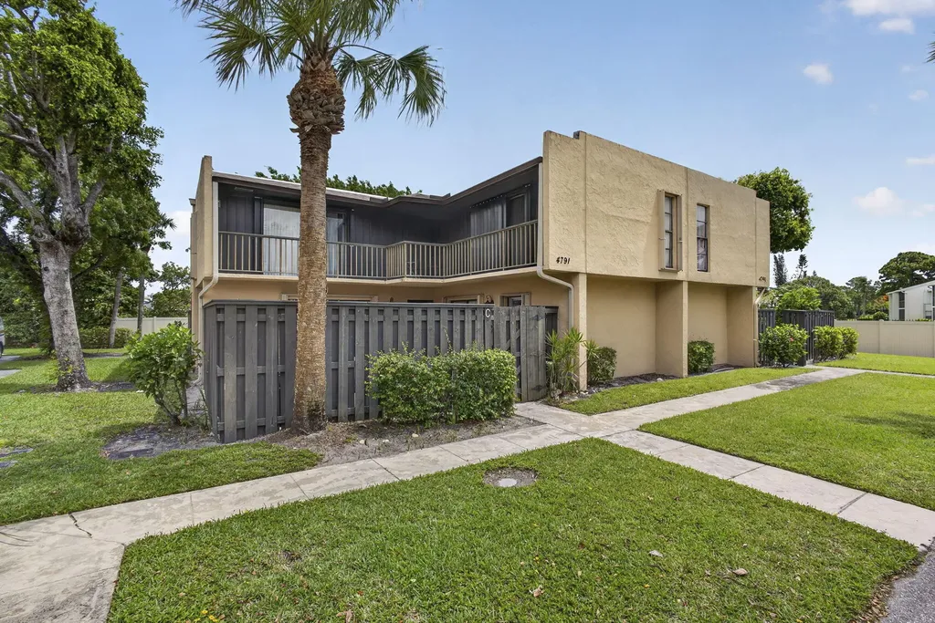 4791 Alder Drive West Palm Beach FL 33417