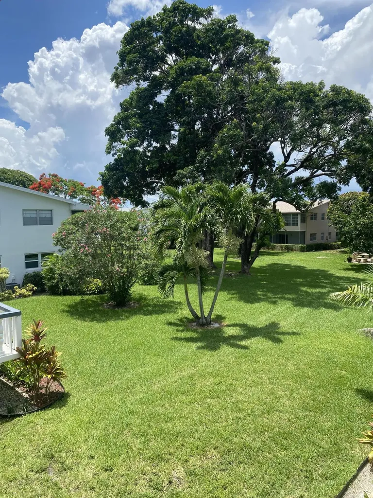 341 Windsor O West Palm Beach FL 33417