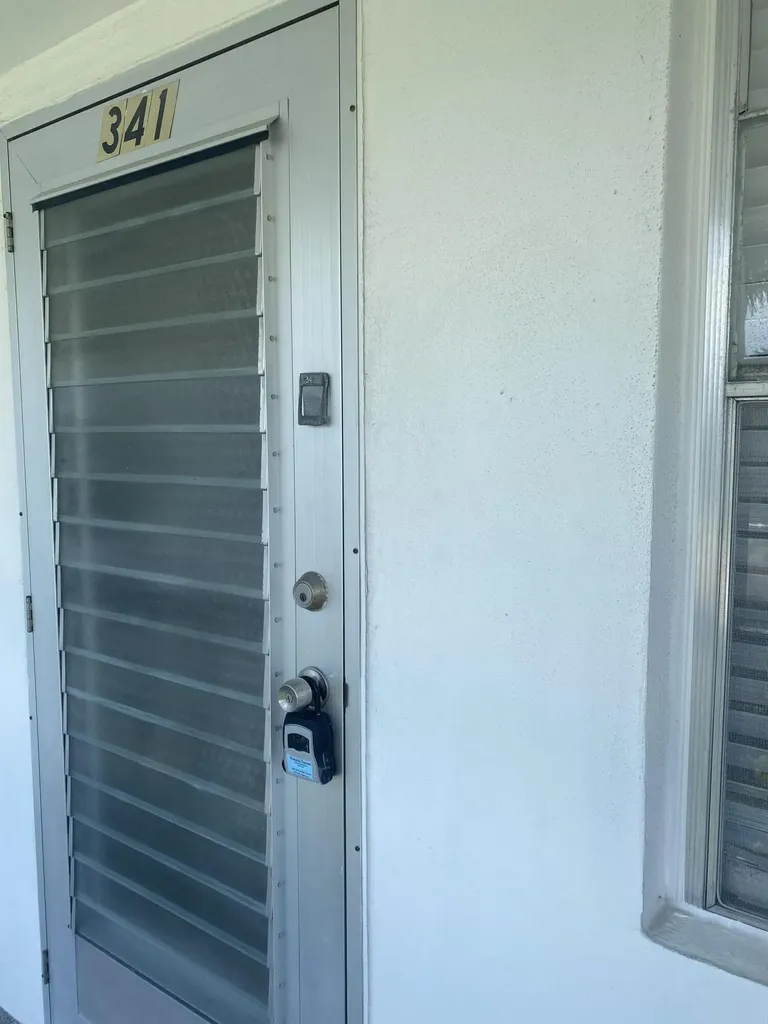 341 Windsor O West Palm Beach FL 33417