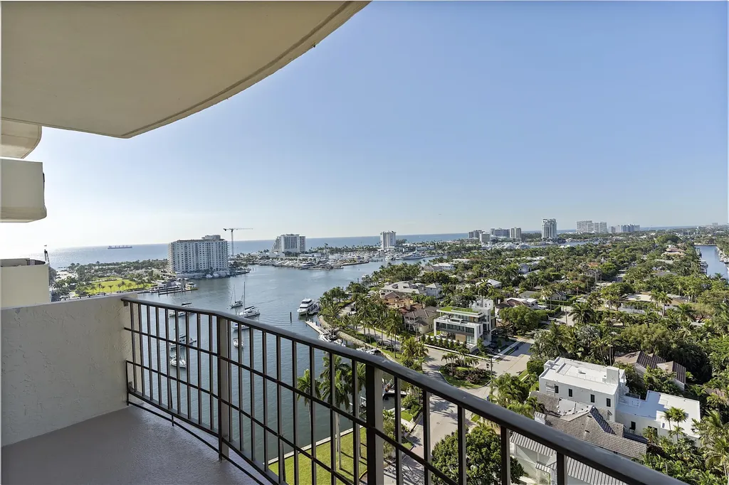 2500 E Las Olas Boulevard Fort Lauderdale FL 33301